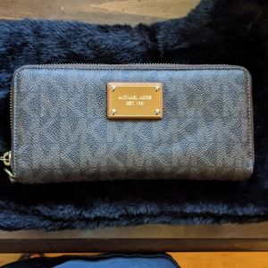 Michael Kors wallet